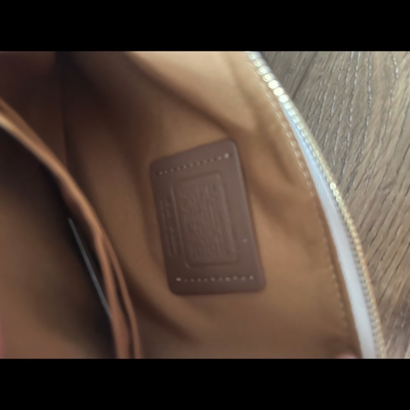 COACH-NWT Woodstock Leather Wristlet - Picture 11 of 13